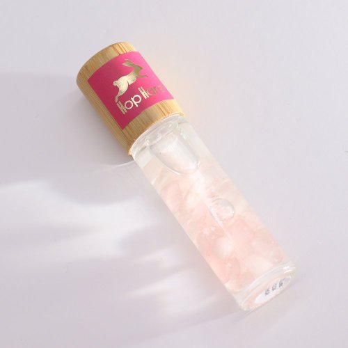 MAGIC ESSENCE - olejový parfum s roll-on s minerálmi