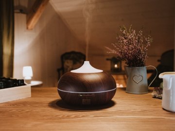 Ako nám pomôže používanie Aroma difuzérov a esenciálnych olejov?